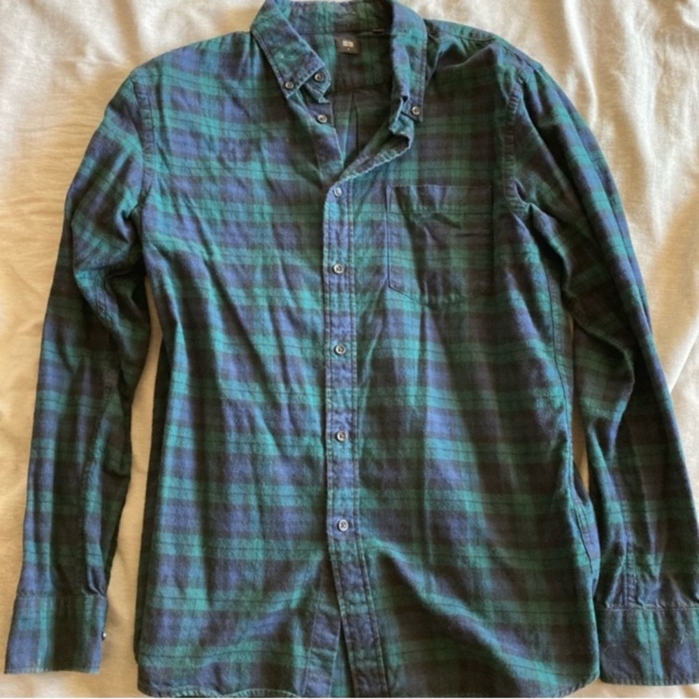 Uniqlo Plaid Shirt Size M